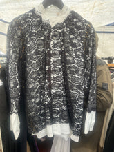 Load image into Gallery viewer, Lace shirt
