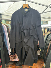 Load image into Gallery viewer, Wool coat
