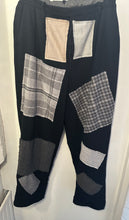 Load image into Gallery viewer, Wool baggy trouser with patchwork front
