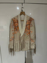 Load image into Gallery viewer, Blazer with antique shawl
