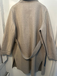 Grey felt coat with tapestry image front