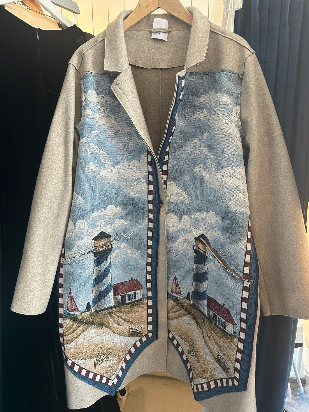 Grey felt coat with tapestry image front